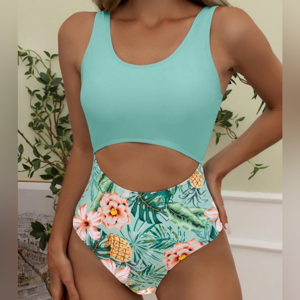 Tropical Print Cut-Out Bikini